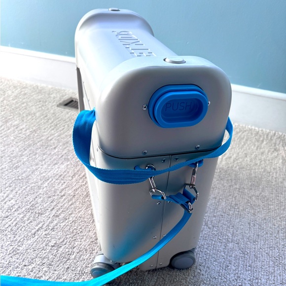 Stokke JetKids BedBox for Elevated Travel 🛴✈️😴 - Picture 2 of 5